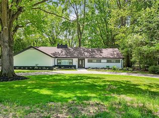 2380 Amesbury Rd, Akron, OH 44313