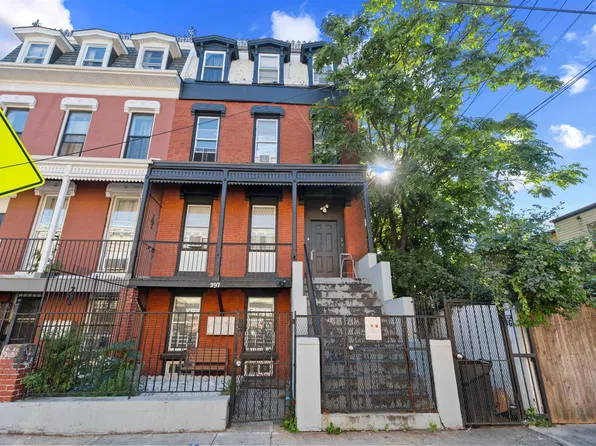 397 Communipaw Avenue image 1 of 28
