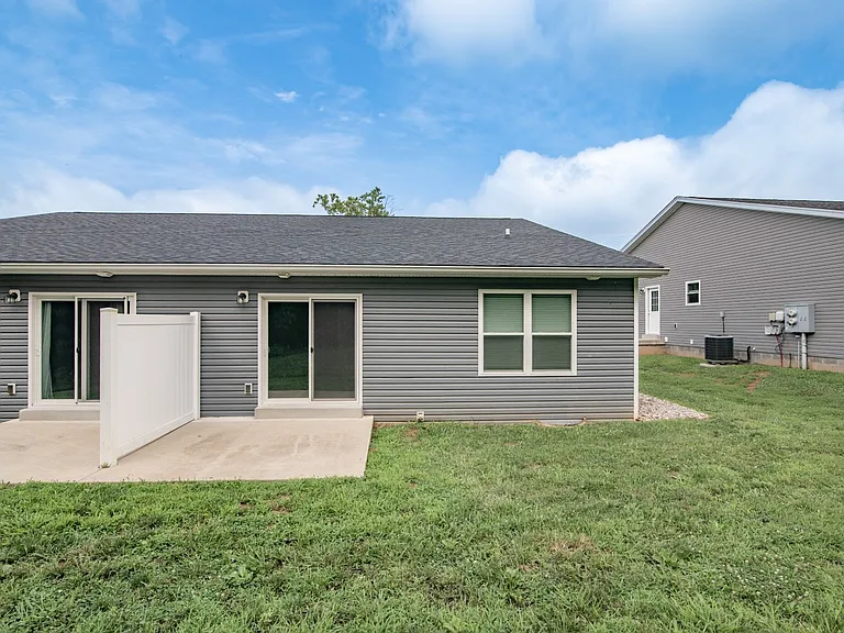 174 Creekvale Dr #A — Photo 5