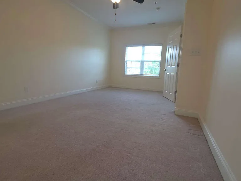 321 Gallery Dr #202 — Photo 25