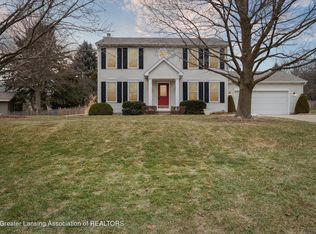 745 Tanbark Dr, Dimondale, MI 48821