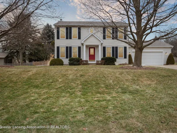745 Tanbark Dr, Dimondale, MI 48821