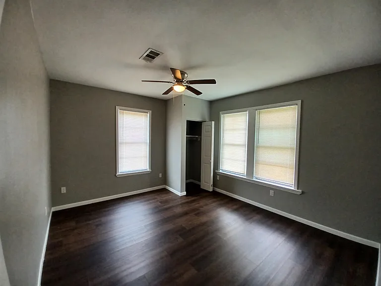 2405 Laurel St #3 — Photo 5