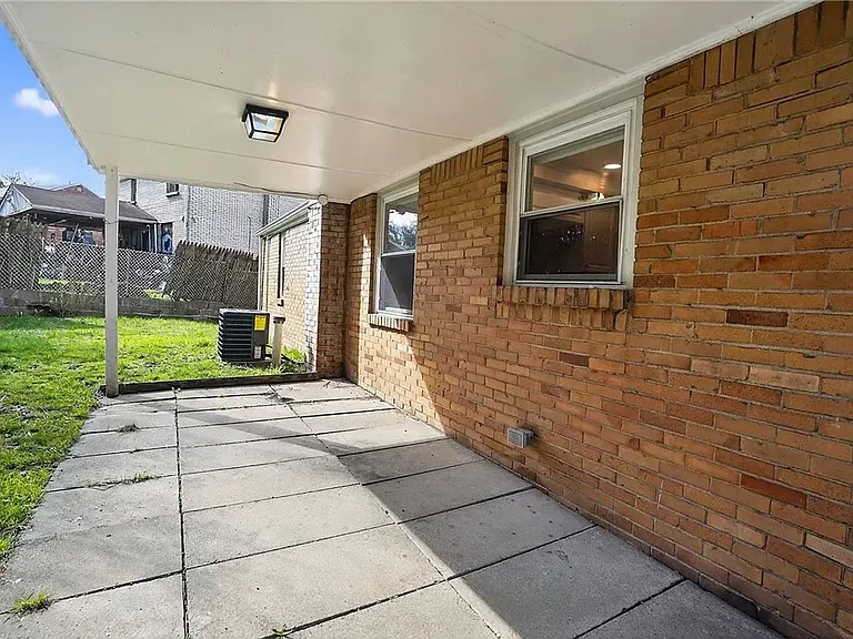 8030 Lincoln Rd — Photo 25