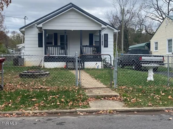 208 Dyer St, Johnson City, TN 37601