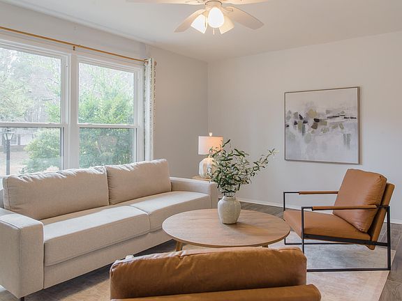 4th image of 124 Wicklow Ln