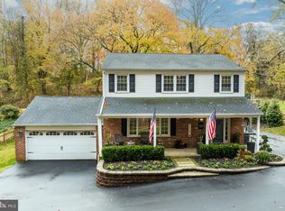 909 Cedar Grove Rd, Broomall, PA 19008