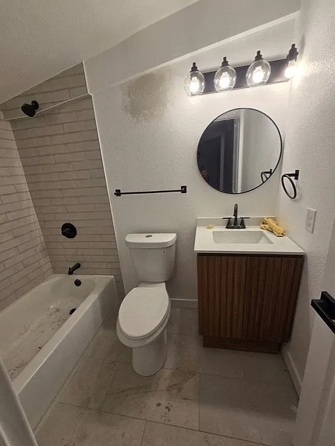 2 bed, 961 sqft, $2,450 — Photo 4