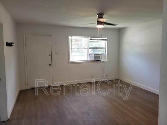 2nd image of 913 Harrell Ave