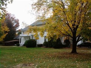 40 Cherry St, Holyoke, MA 01040