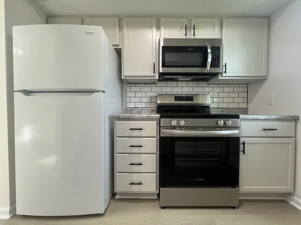1118 Cambridge Ct, New Carlisle, OH 45344