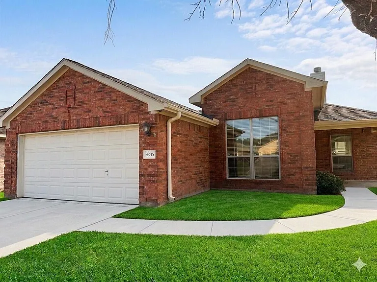 6015 Ida Rose Ct — Photo 2