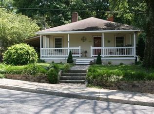 220 Alpine St, Canton, GA 30114