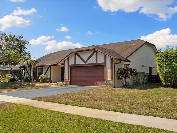 2nd image of 21193 Raindance Ln