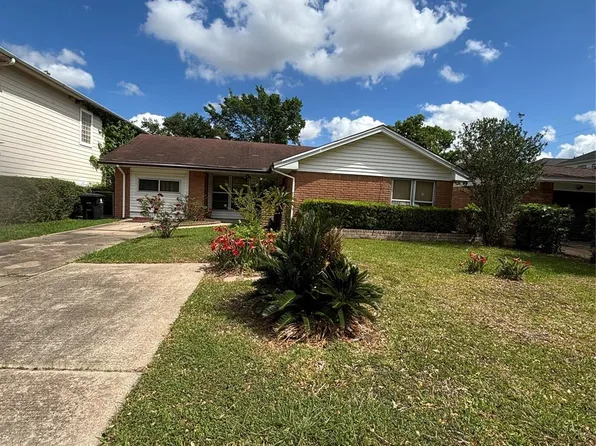 2630 Tidewater Dr, Houston, TX 77045