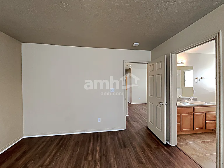 1805 E American Way #1 — Photo 11