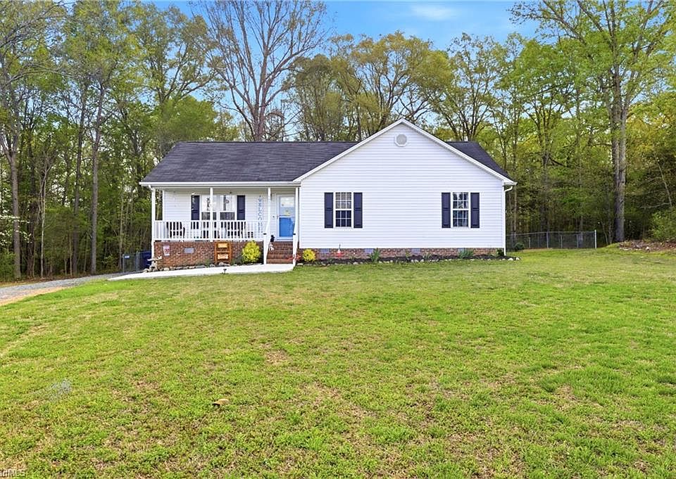1st image of 4803 Hopewood Ct