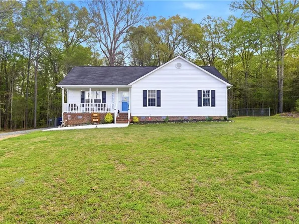 4803 Hopewood Ct, Graham, NC 27253