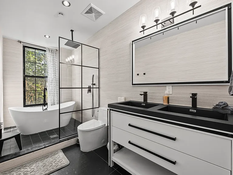 942 Pacific St #2 — Photo 24