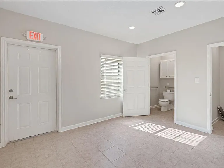 299 Rita Dr — Photo 12