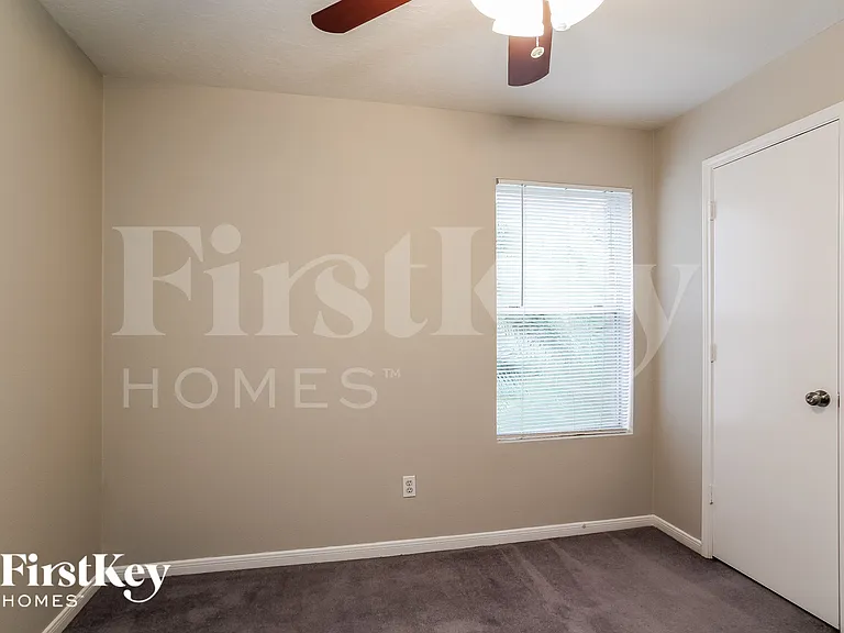 947 Leadenhall Cir — Photo 11