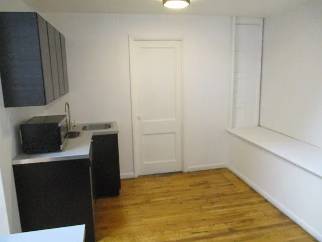1401 Central Pkwy #100 — Photo 10