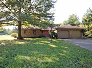 435 E Maryland Heights Rd, Decatur, IL 62526