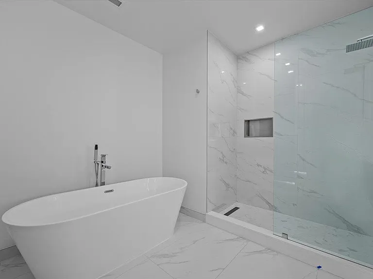 220 Lake Shore Dr #804 — Photo 7