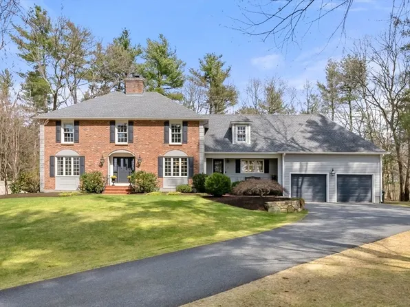 7 Queen Anne Rd, Hopkinton, MA 01748