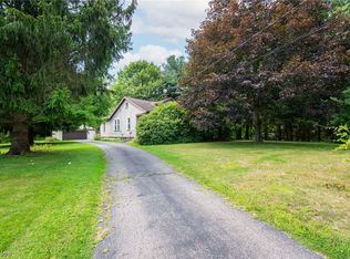 6602 Chestnut Ridge Rd, Hubbard, OH 44425