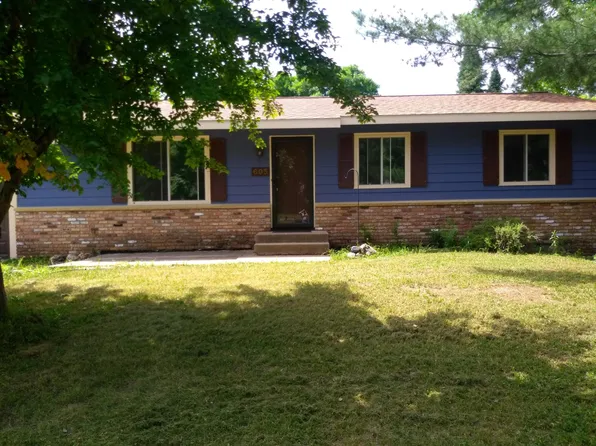 605 Prairie Dr N, Hudson, WI 54016