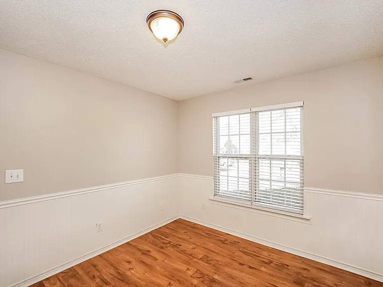 1039 Sandy Point Dr SW — Photo 14