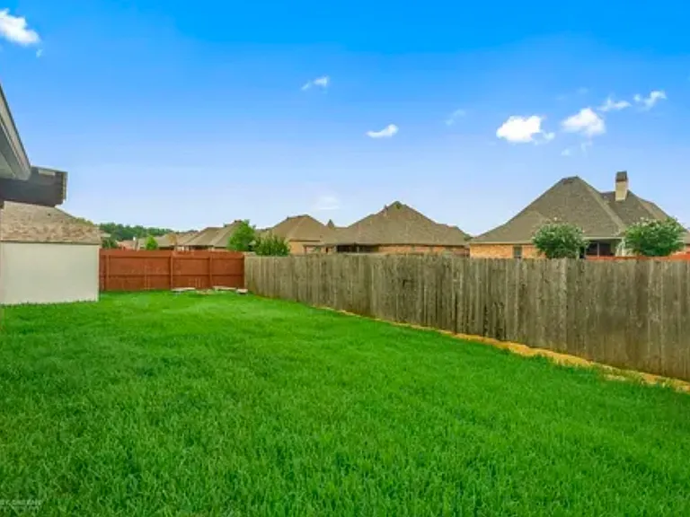 793 Dumaine Dr — Photo 28
