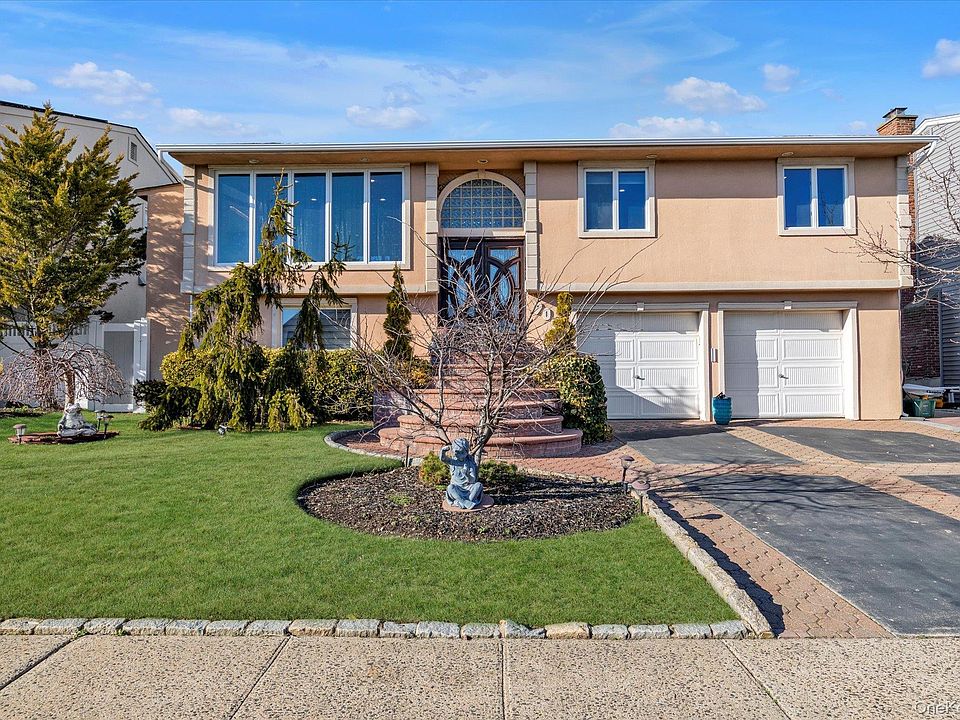 1st image of 909 Gerry Avenue