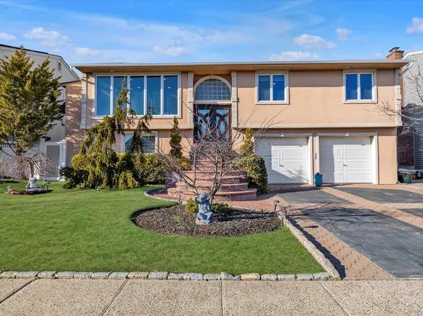 909 Gerry Avenue, Lido Beach, NY 11561