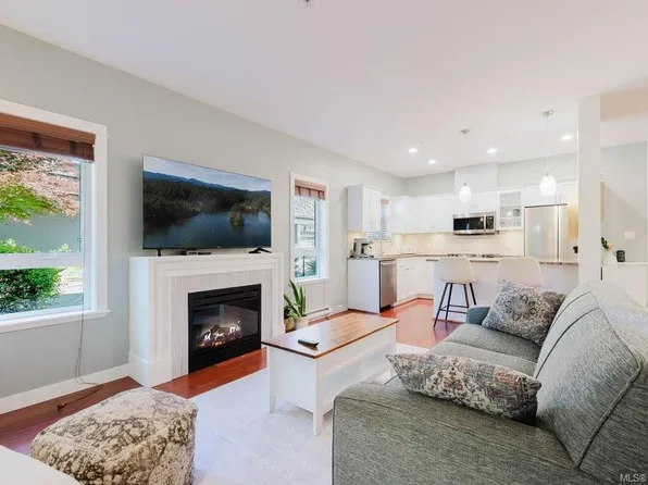 101 Nursery Hill Dr #107, View Royal, BC V9B 0H5