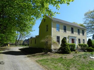 17 Hobbs Rd, Hampton, NH 03842