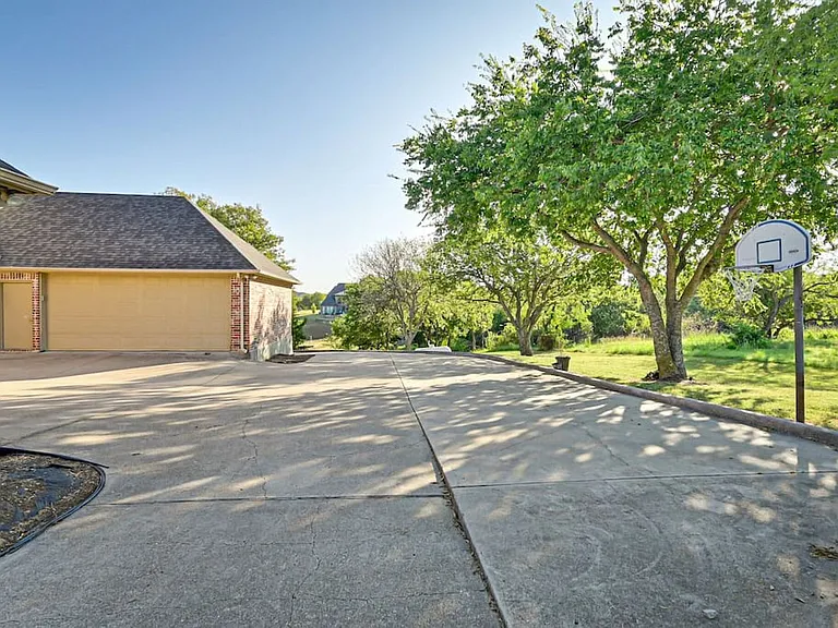 811 Mallard Pointe Dr #ID1301582P — Photo 51