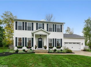 8608 Lincolnshire Ct, Westfield Center, OH 44251