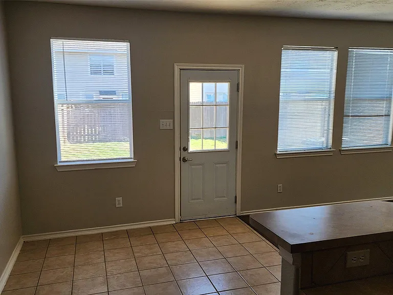 11428 Hackmatack Way — Photo 15