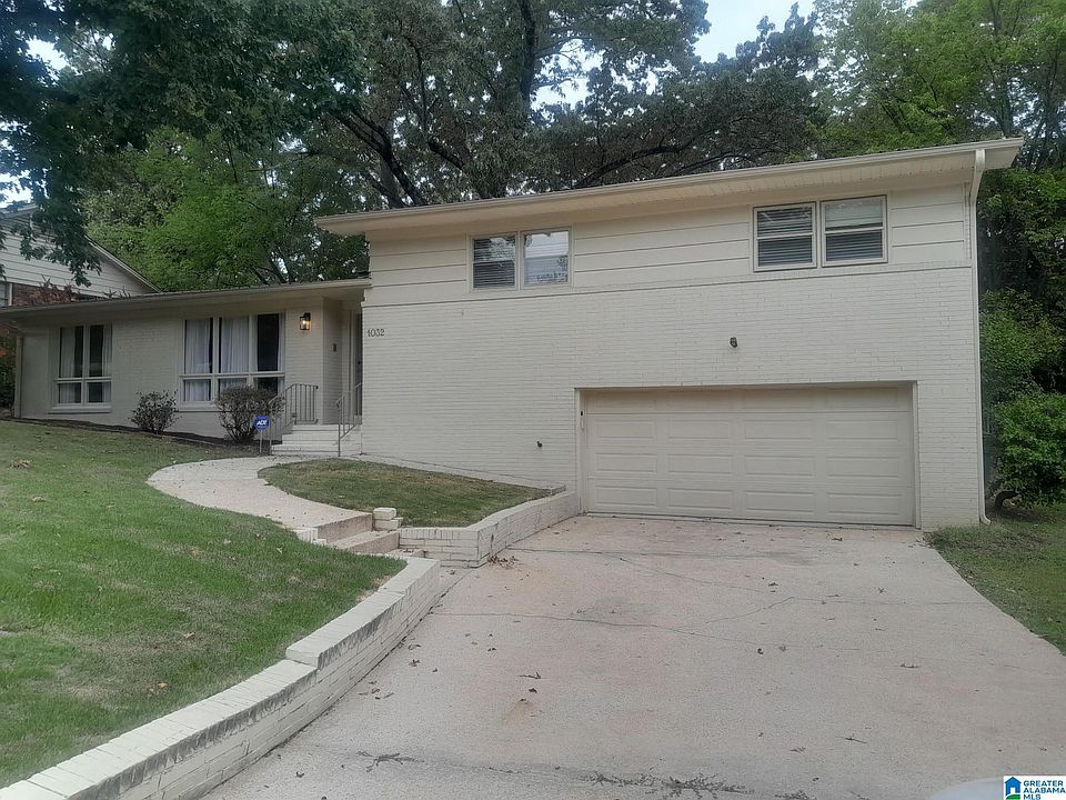 2nd image of 1032 50th Pl S
