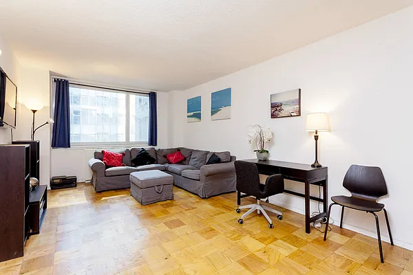 Rented by Town Residential | media 11