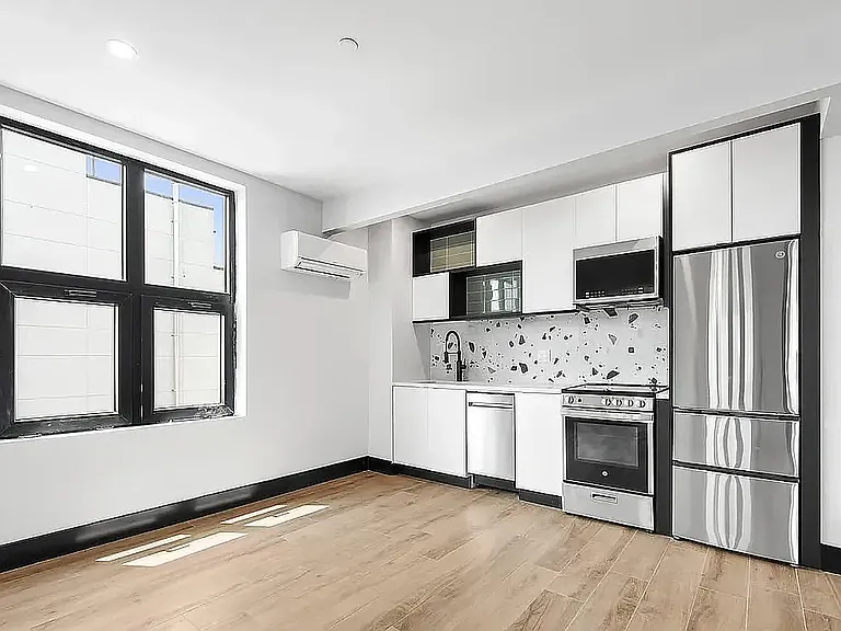 816 New York Ave #2C — Photo 2
