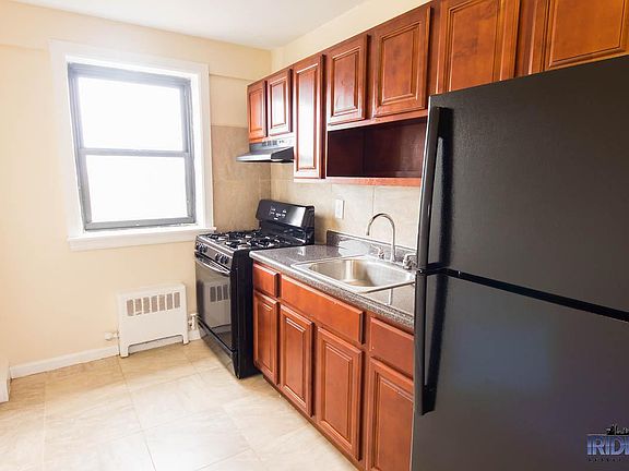2nd image of 112 Washington St #11A
