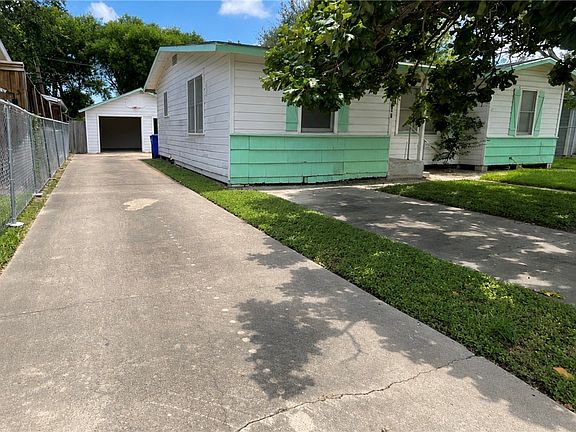 3rd image of 1202 Zarsky Dr