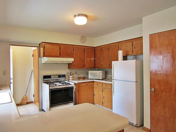 5th image of 511 N Buell Ave