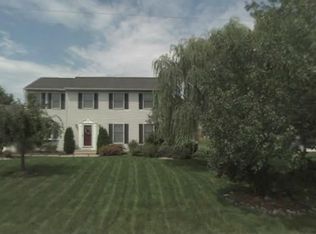 930 Place Rd, Bethlehem, PA 18017