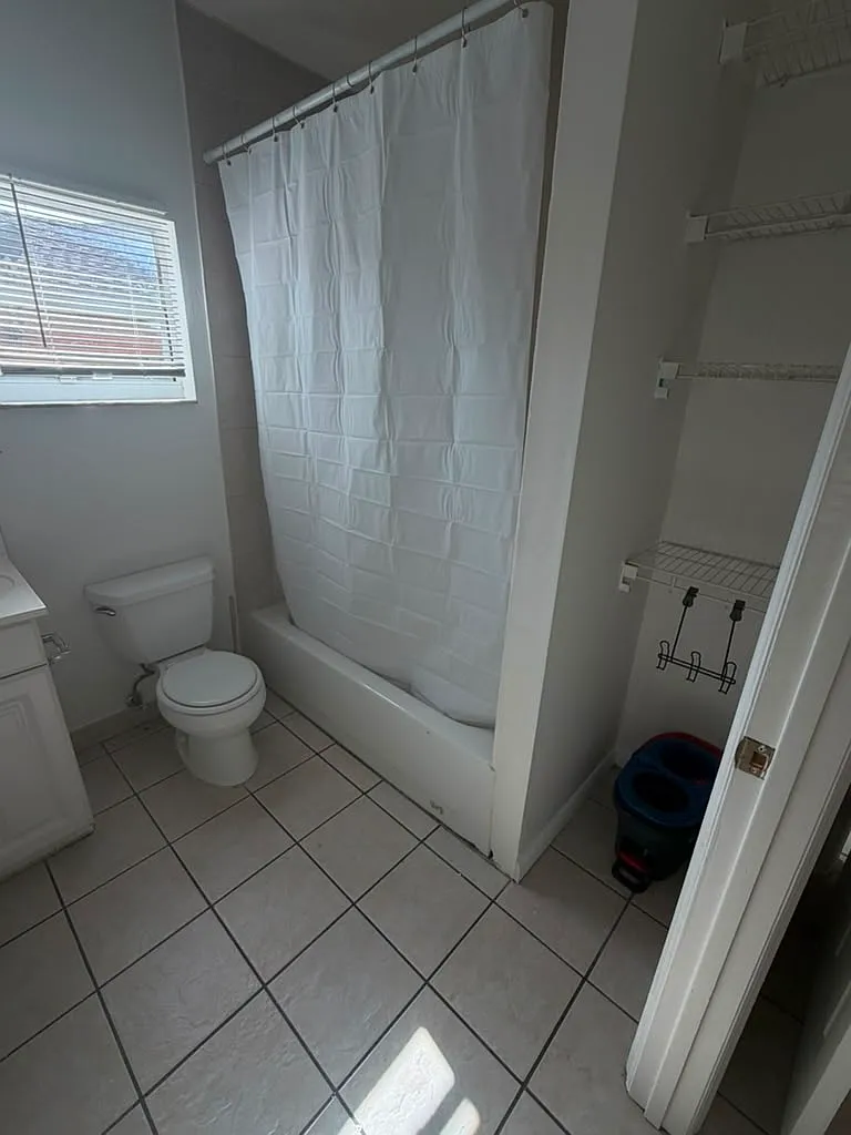 1 bed, $1,275 — Photo 2