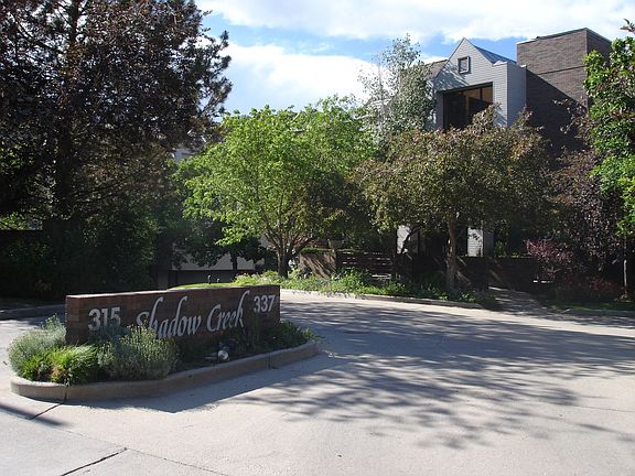 Entry into Shadow Creek Condominiums