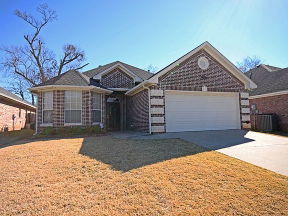 2nd image of 3412 Bienville Dr